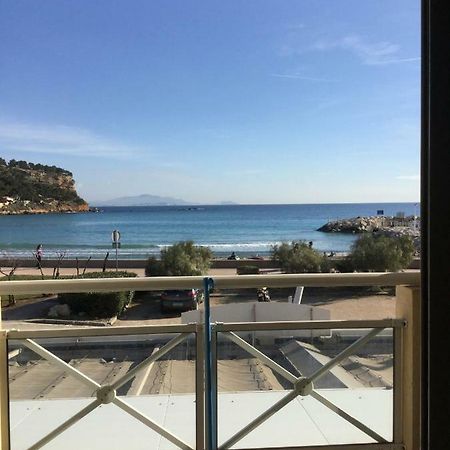 Front De Mer Les Pieds Dans L'Eau Carry-le-Rouet Exterior photo